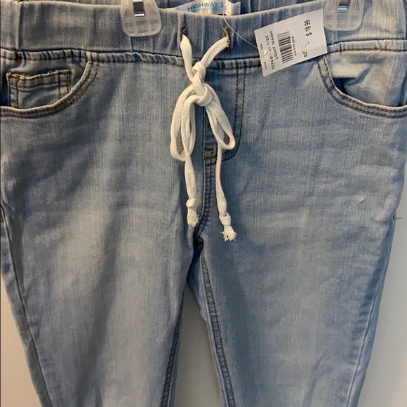 Jeans - Picture 3 of 4